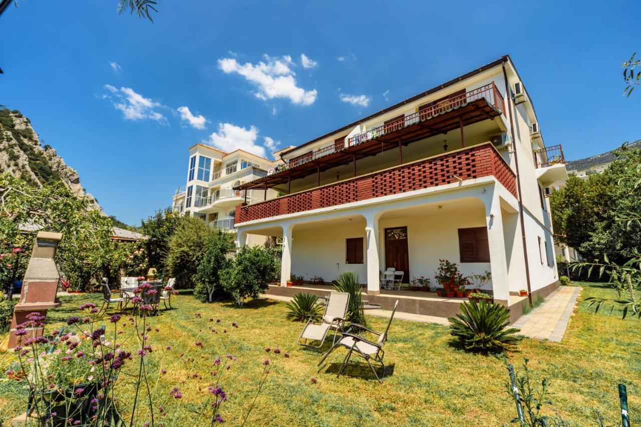 Apartments Viktorija Petrovac na moru Exterior foto