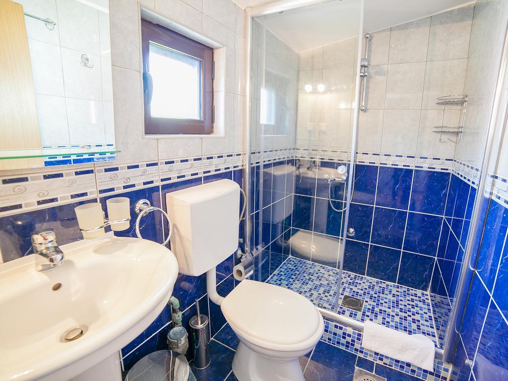 Apartments Viktorija Petrovac na moru Zimmer foto